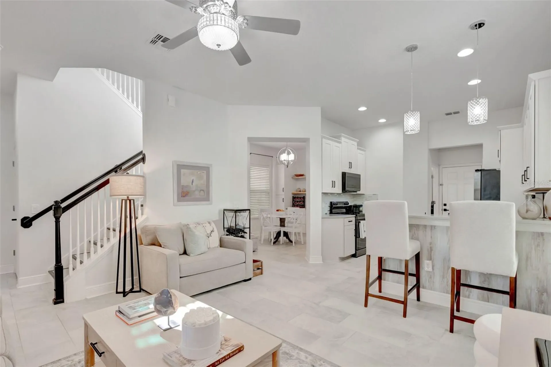 4892 Beach Boulevard Orlando FL 32803