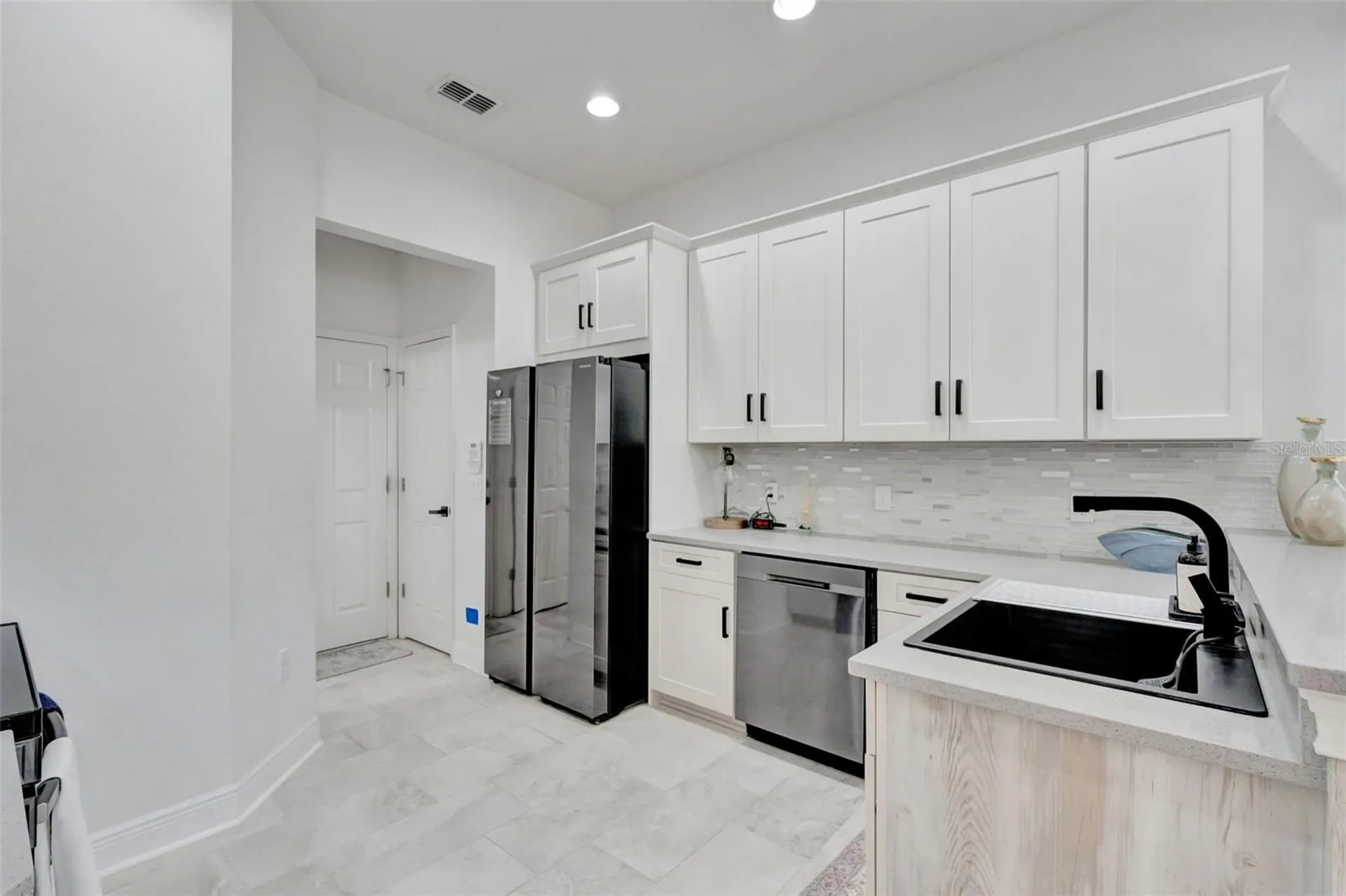 4892 Beach Boulevard Orlando FL 32803