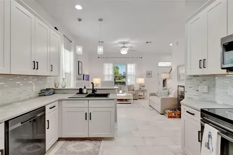 4892 Beach Boulevard Orlando FL 32803