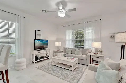 4892 Beach Boulevard Orlando FL 32803