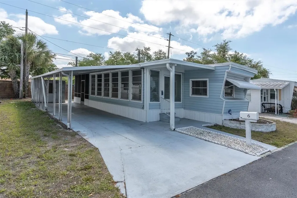 7801 34th Avenue N St Petersburg FL 33710