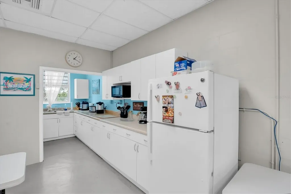7801 34th Avenue N St Petersburg FL 33710
