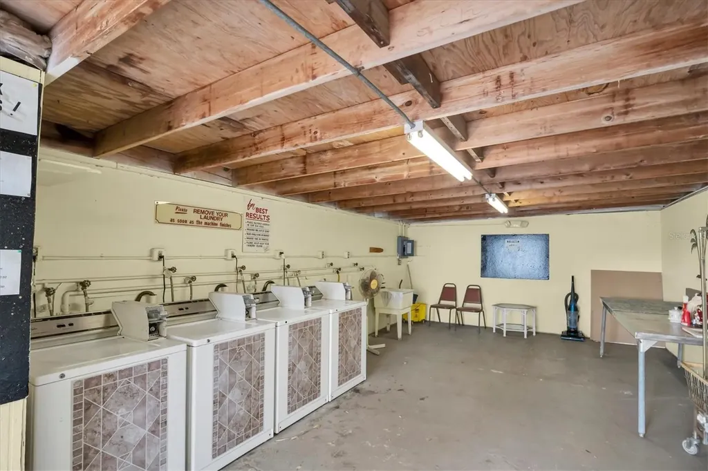 7801 34th Avenue N St Petersburg FL 33710