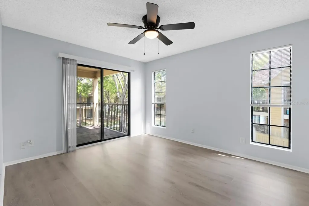 8609 Mallard Reserve Drive Tampa FL 33614