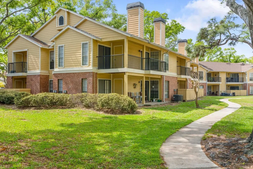 8609 Mallard Reserve Drive Tampa FL 33614
