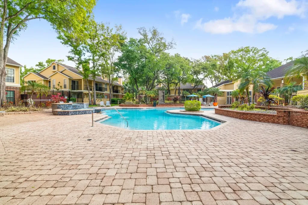 8609 Mallard Reserve Drive Tampa FL 33614