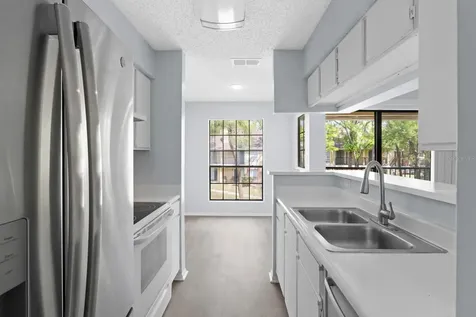 8609 Mallard Reserve Drive Tampa FL 33614