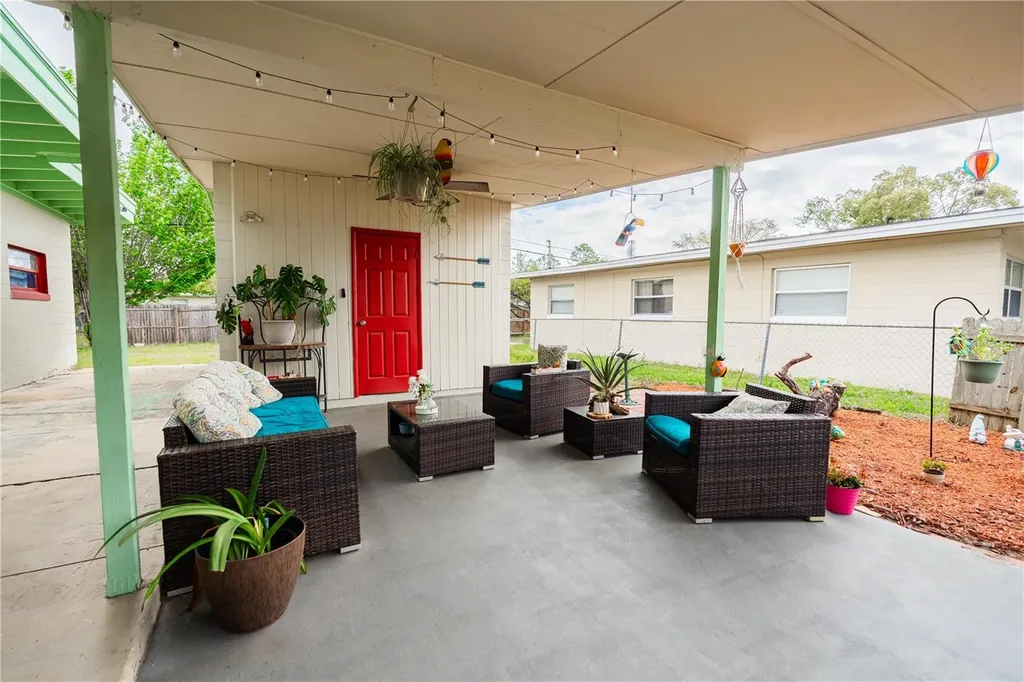 2823 Hertha Avenue Orlando FL 32826