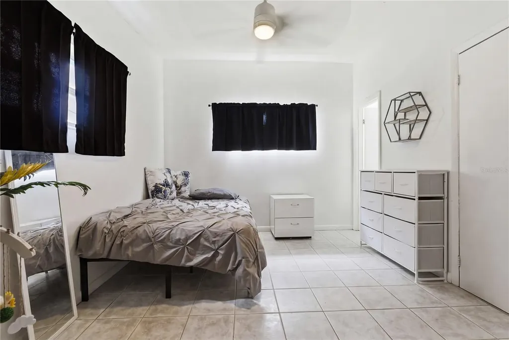 2823 Hertha Avenue Orlando FL 32826