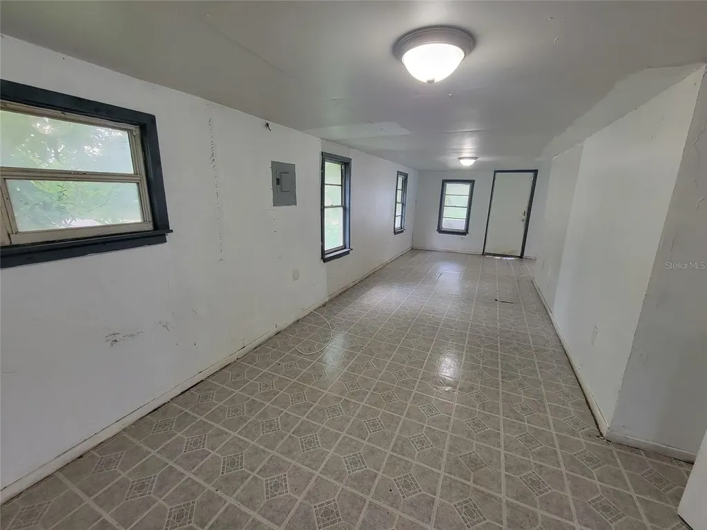 14052 Railroad Avenue Dade City FL 33525