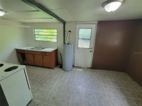 14052 Railroad Avenue Dade City FL 33525