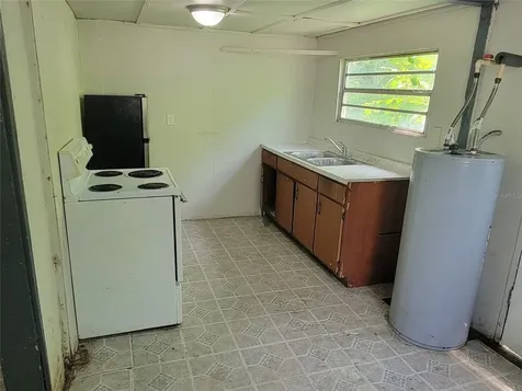 14052 Railroad Avenue Dade City FL 33525