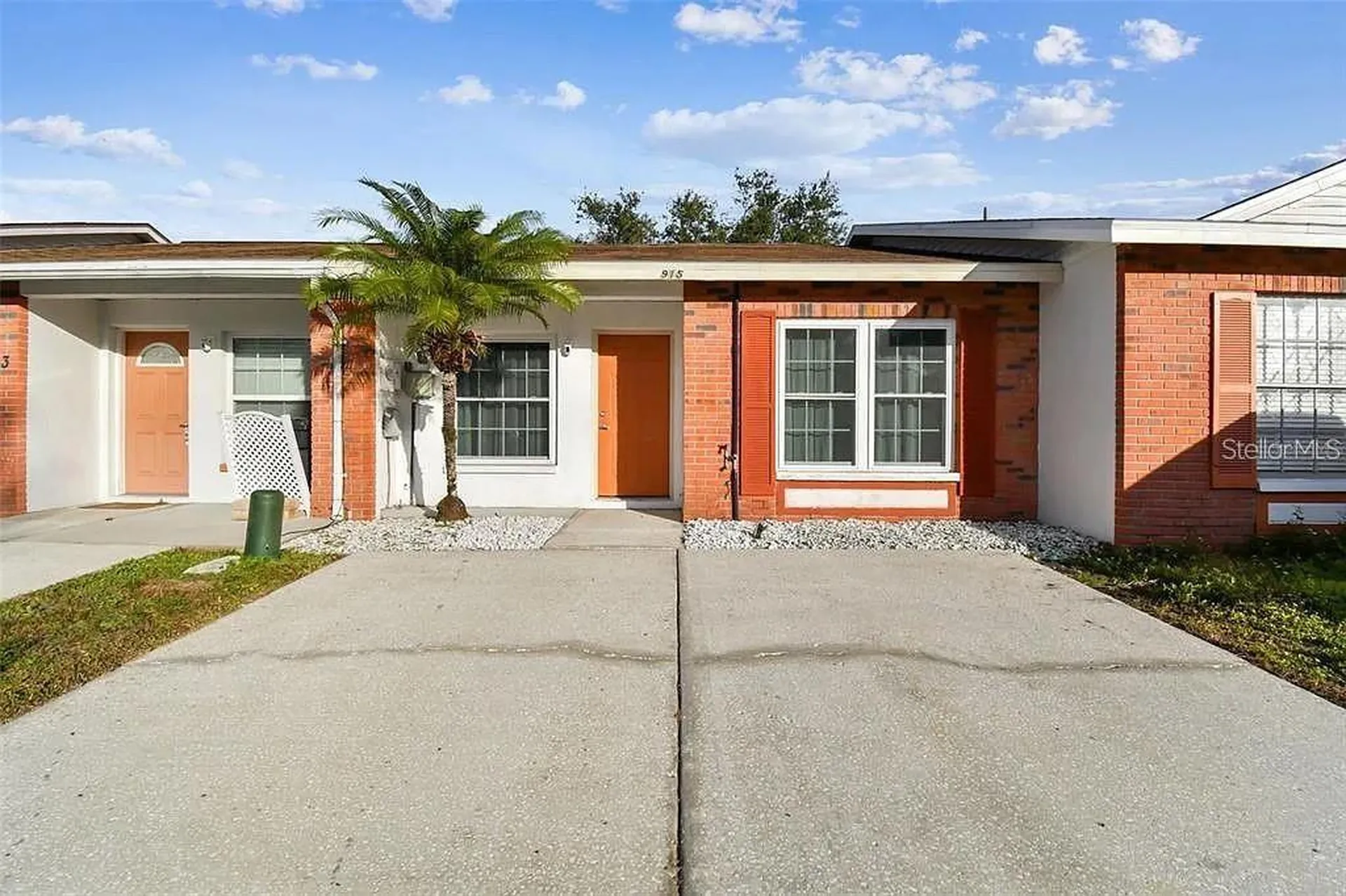 915 Burlwood Street Brandon FL 33511