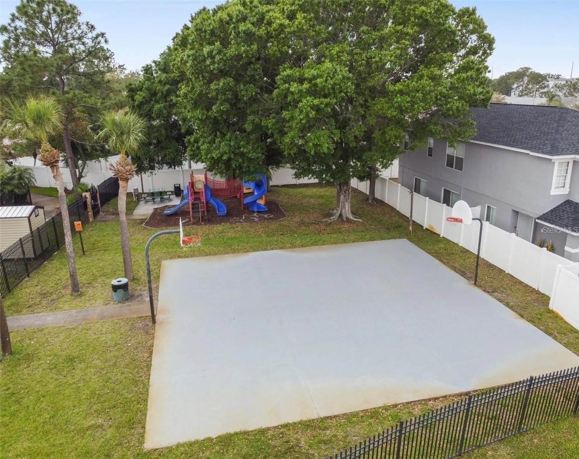 915 Burlwood Street Brandon FL 33511