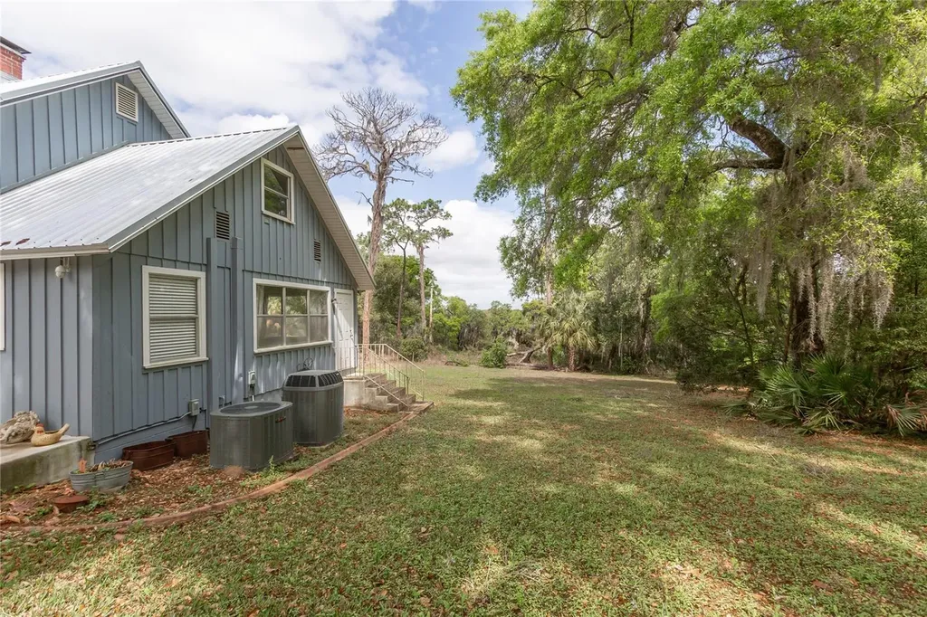 1905 Myrtle Lake Avenue Fruitland Park FL 34731