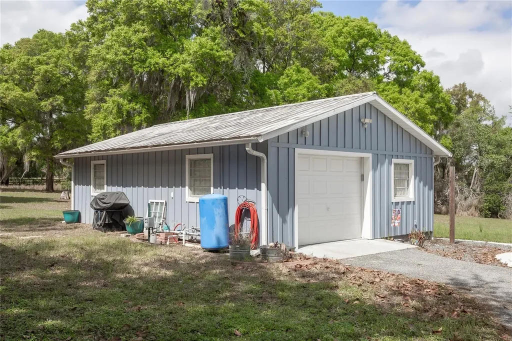 1905 Myrtle Lake Avenue Fruitland Park FL 34731