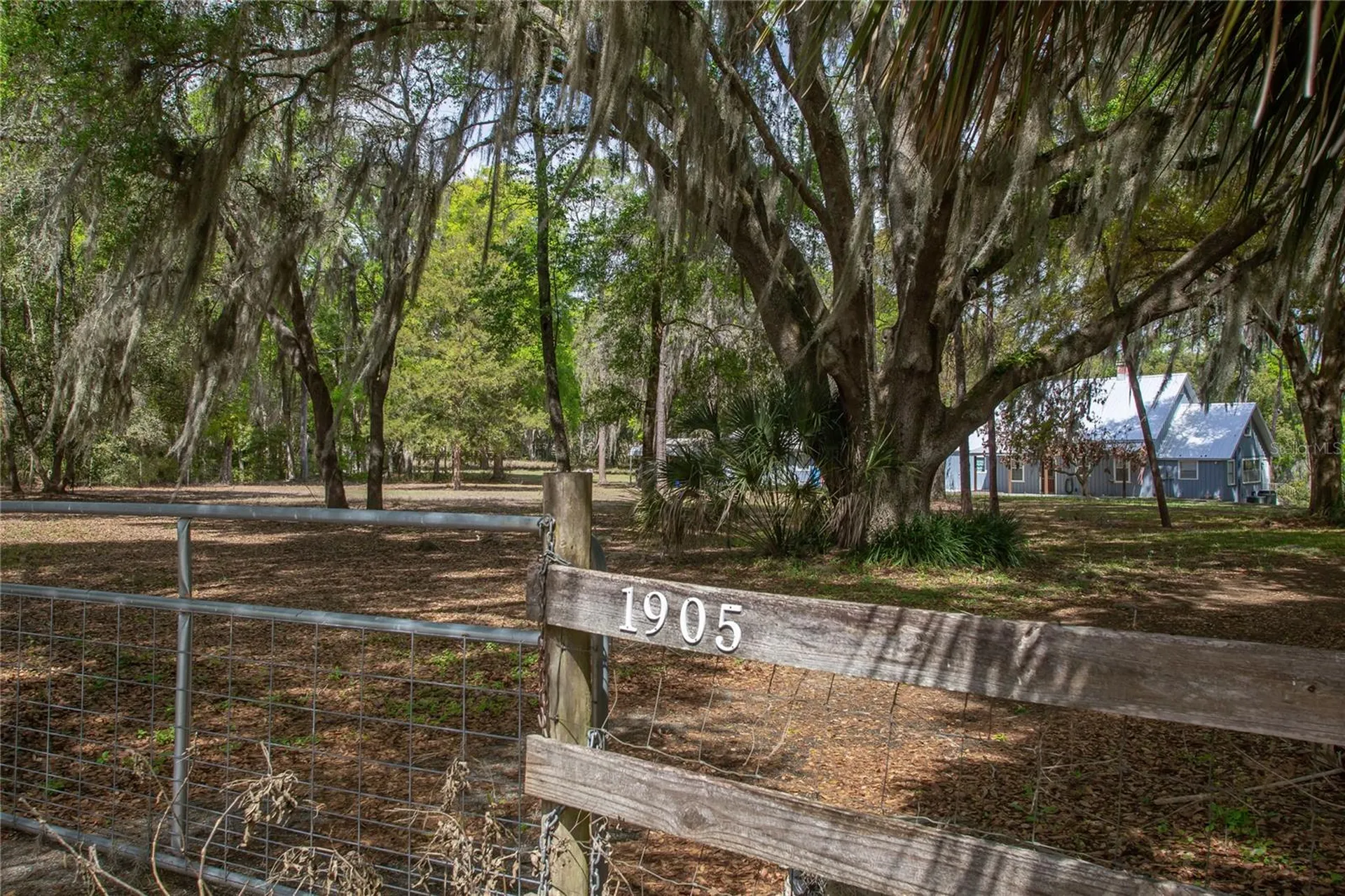 1905 Myrtle Lake Avenue Fruitland Park FL 34731