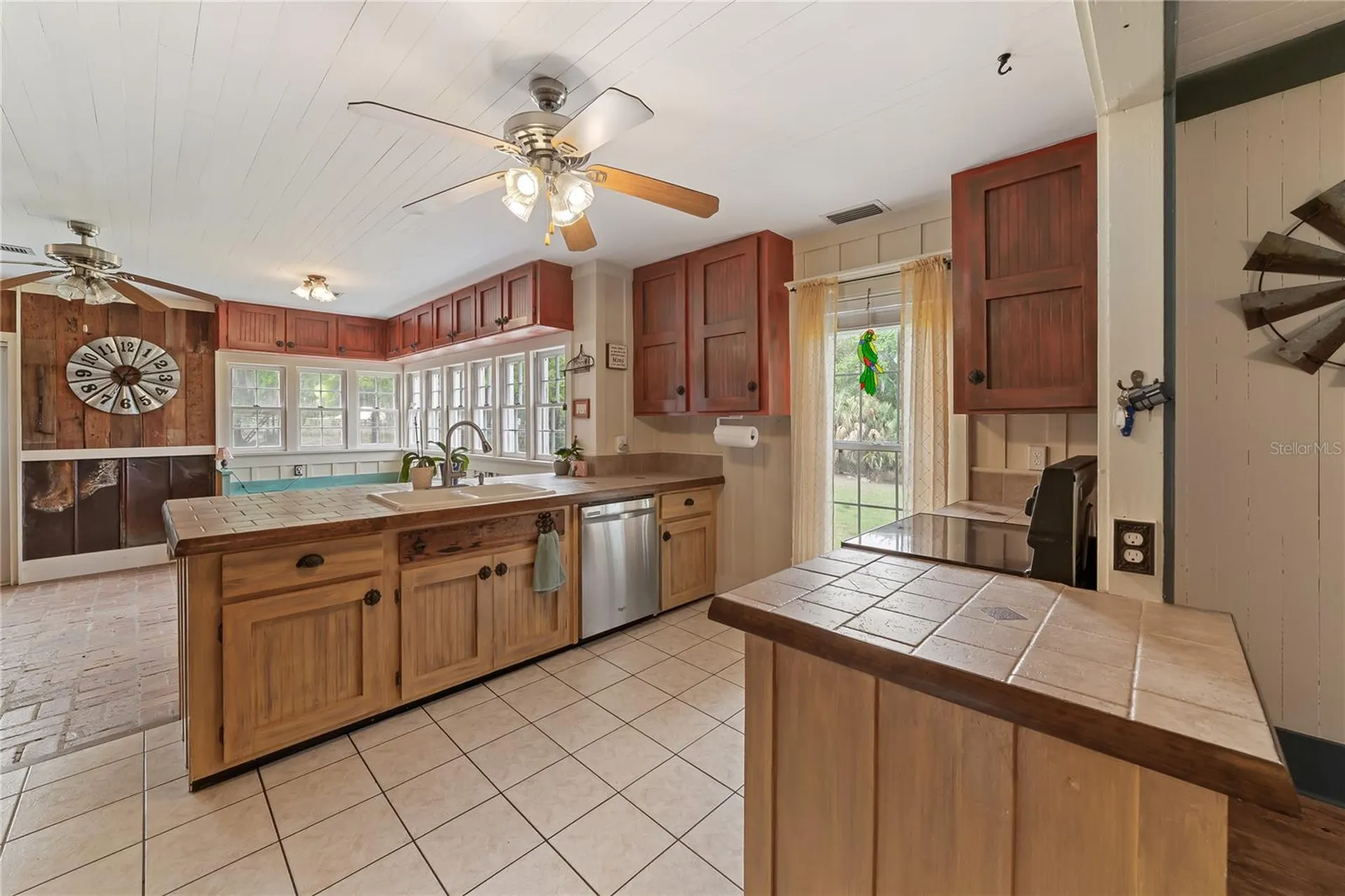 1905 Myrtle Lake Avenue Fruitland Park FL 34731