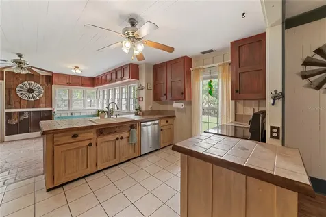 1905 Myrtle Lake Avenue Fruitland Park FL 34731