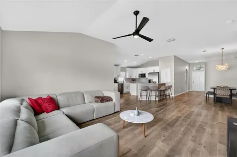 1407 Bloomingdale Trails Boulevard Brandon FL 33511
