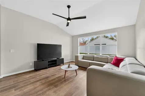 1407 Bloomingdale Trails Boulevard Brandon FL 33511