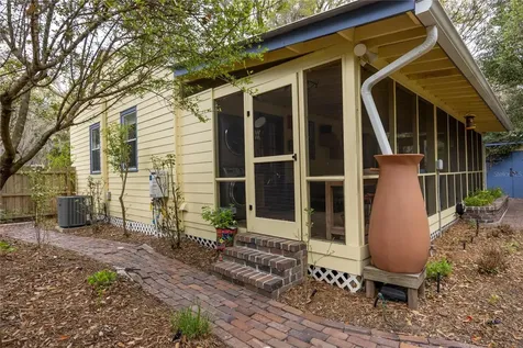 1017 NE 8th Avenue Gainesville FL 32601