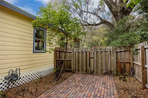 1017 NE 8th Avenue Gainesville FL 32601