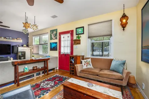 1017 NE 8th Avenue Gainesville FL 32601