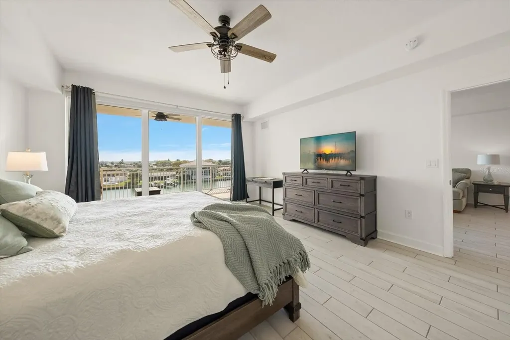 125 Island Way Clearwater Beach FL 33767