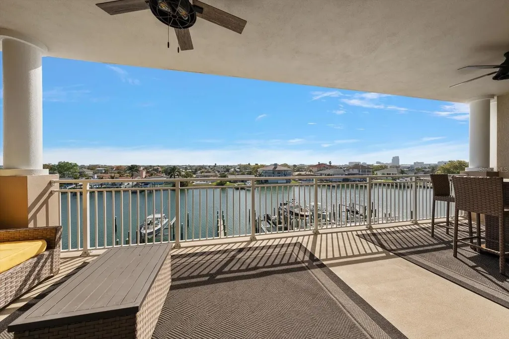 125 Island Way Clearwater Beach FL 33767