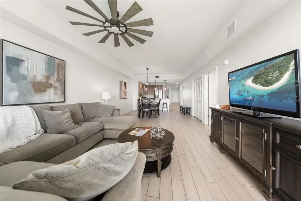 125 Island Way Clearwater Beach FL 33767