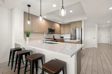 125 Island Way Clearwater Beach FL 33767