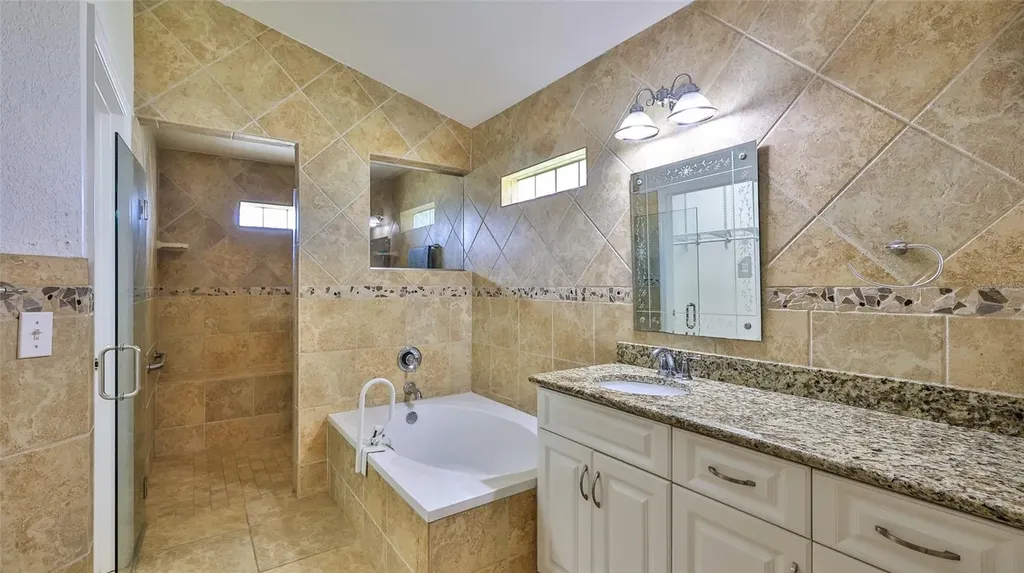28 Ames Lane Daytona Beach FL 32118