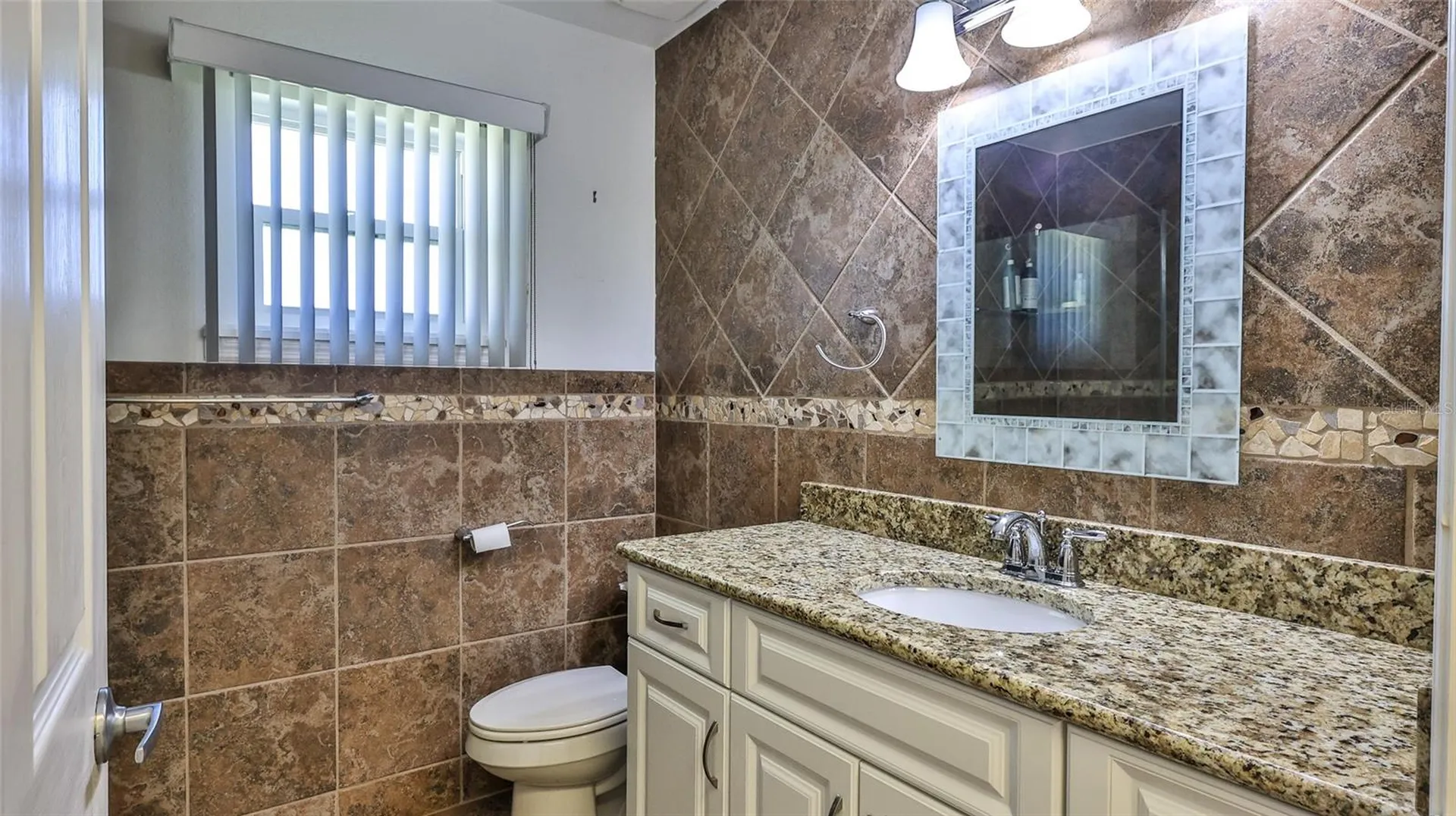 28 Ames Lane Daytona Beach FL 32118