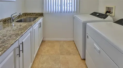 28 Ames Lane Daytona Beach FL 32118