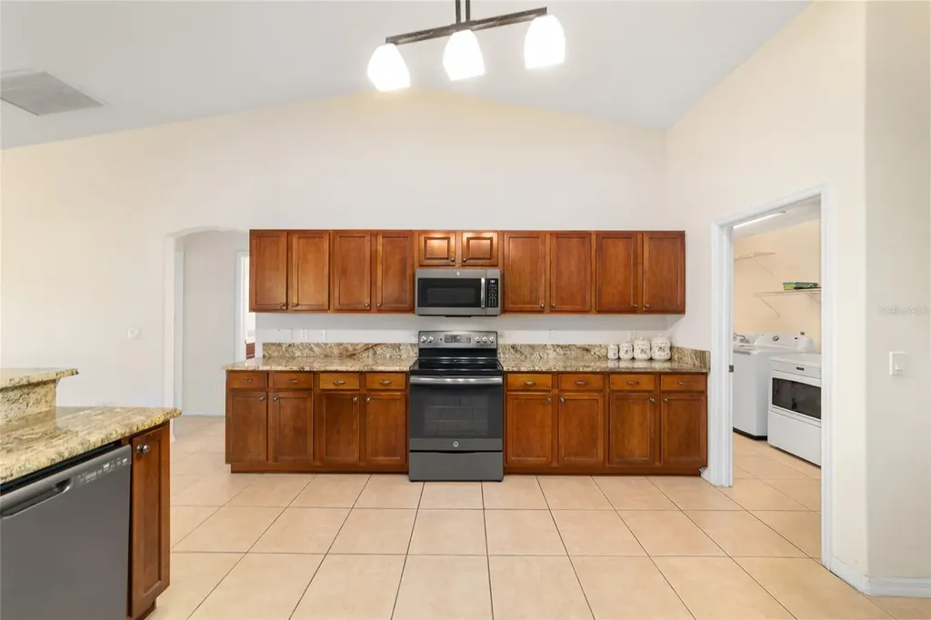 4037 SE 40th Street Ocala FL 34480