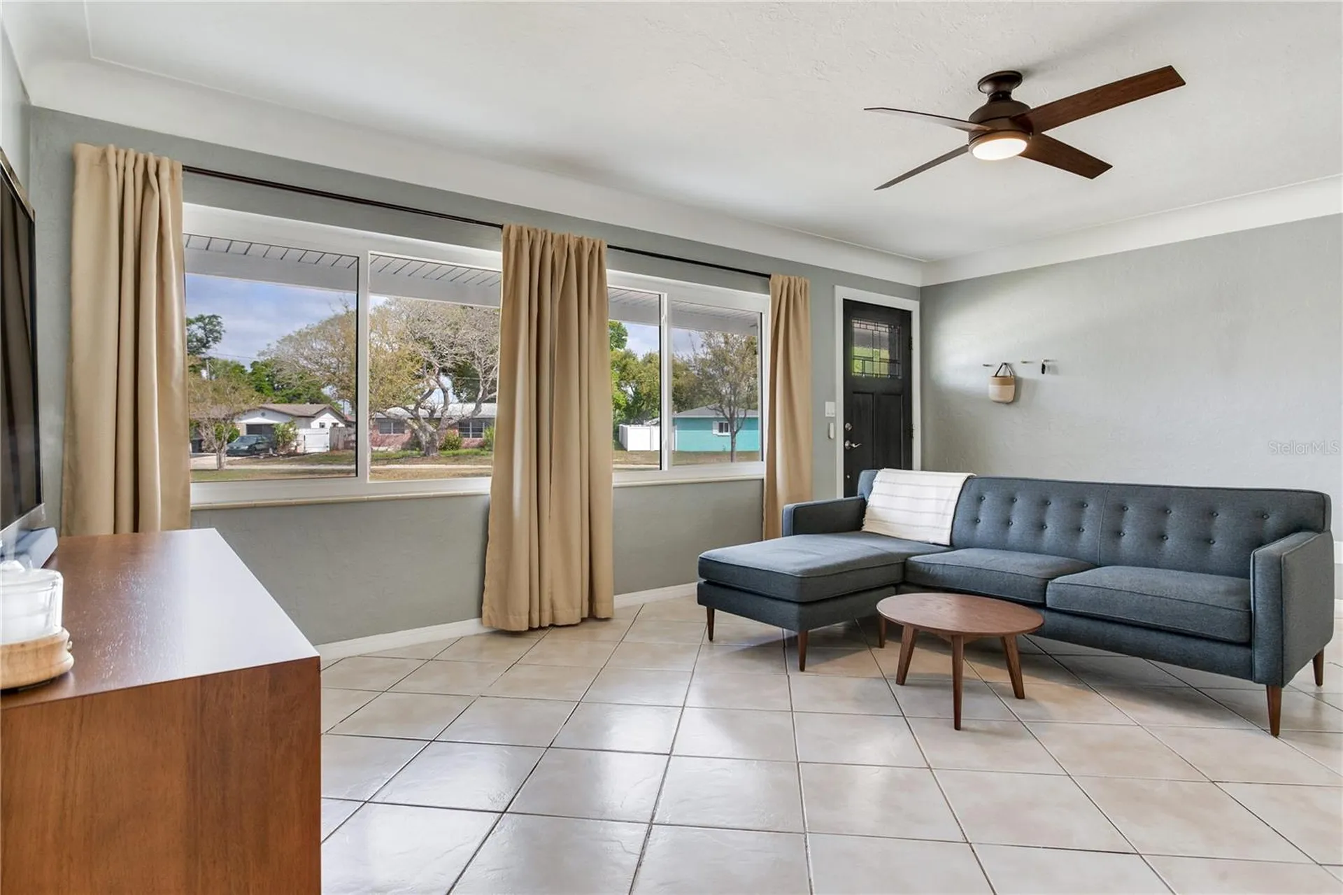 6688 30th Avenue N St Petersburg FL 33710