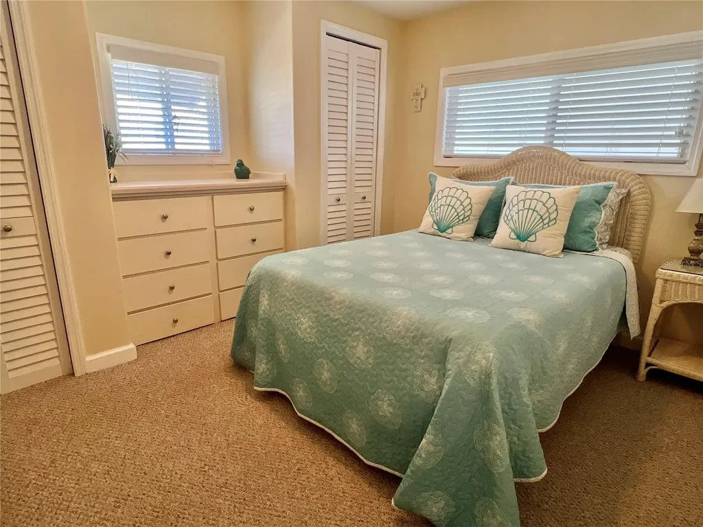 7138 Mount Hawthorne Road NE St Petersburg FL 33702