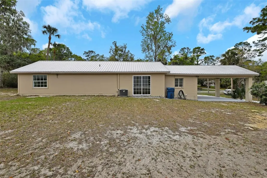 4611 Grand Avenue De Leon Springs FL 32130