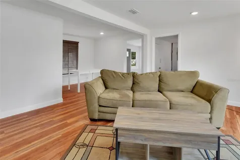 4611 Grand Avenue De Leon Springs FL 32130