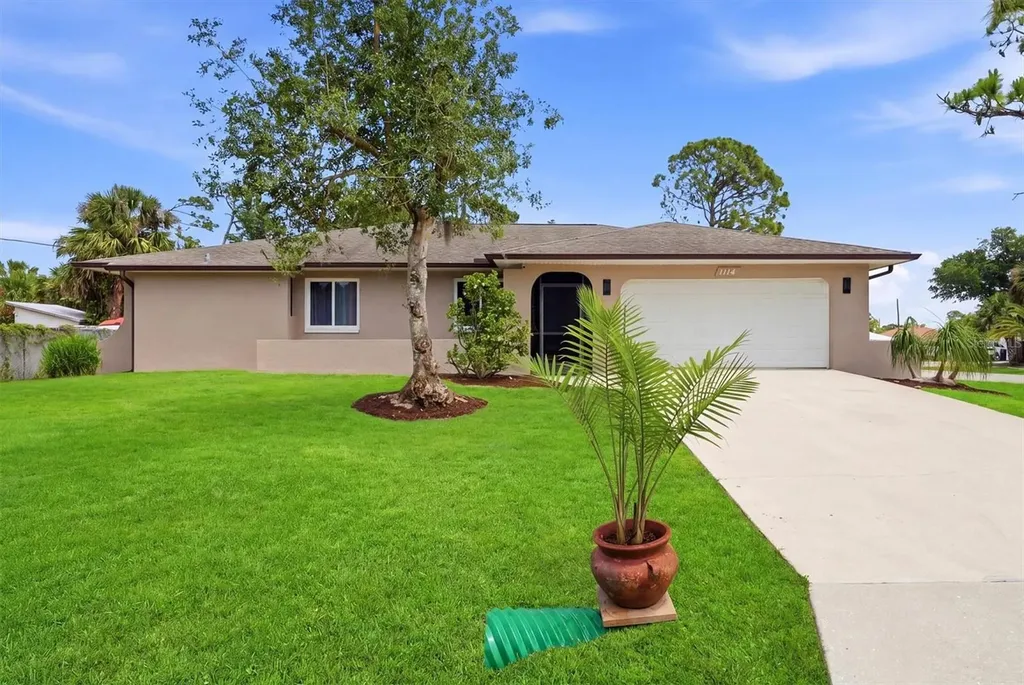 1114 Dewhurst Street Port Charlotte FL 33952