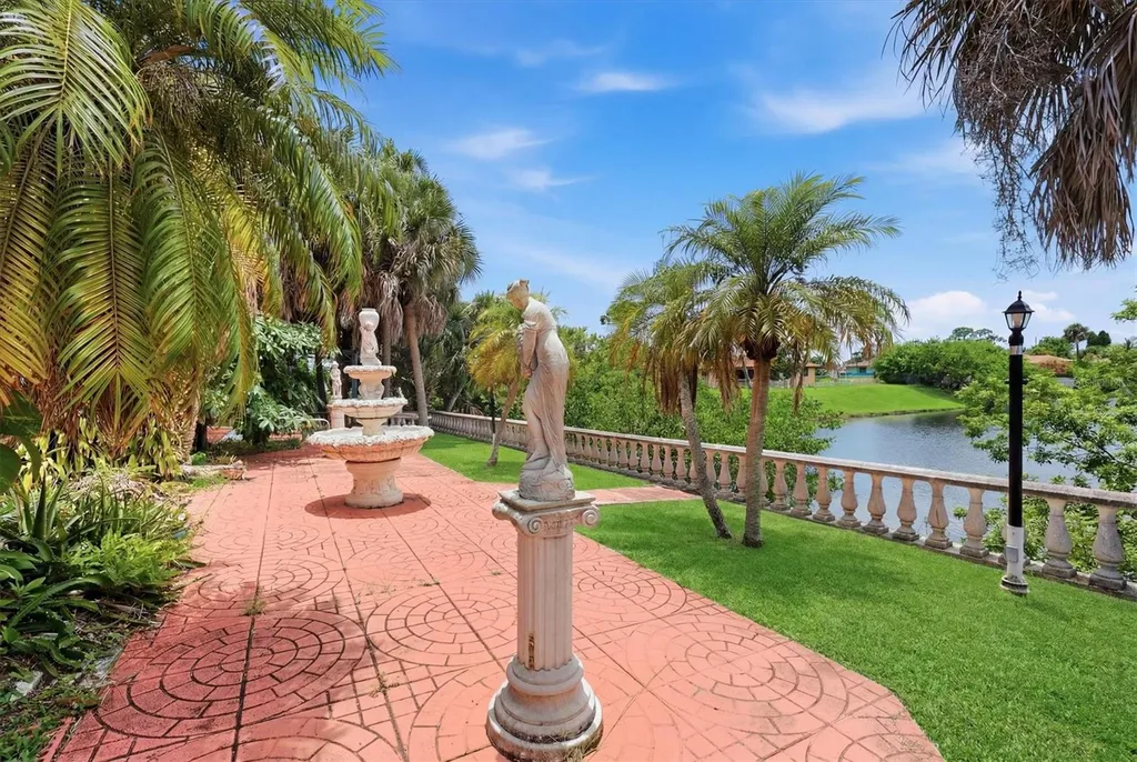 126 Ortiz Boulevard North Port FL 34287