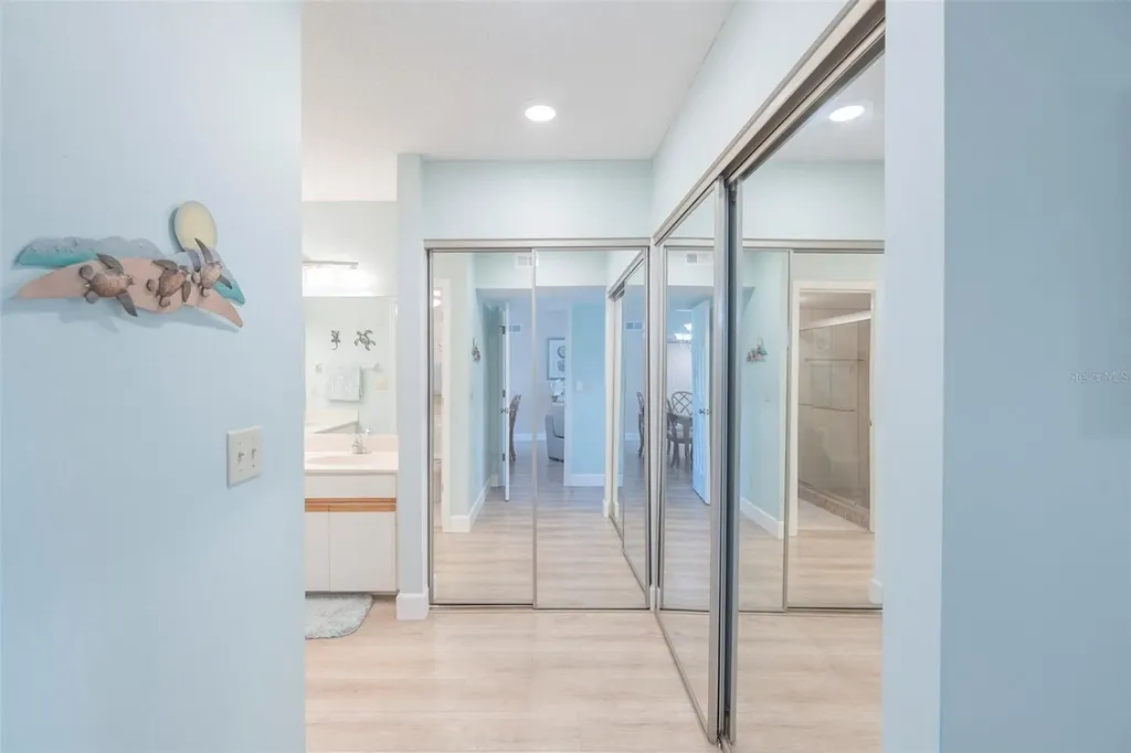 425 Cerromar Terrace Venice FL 34293