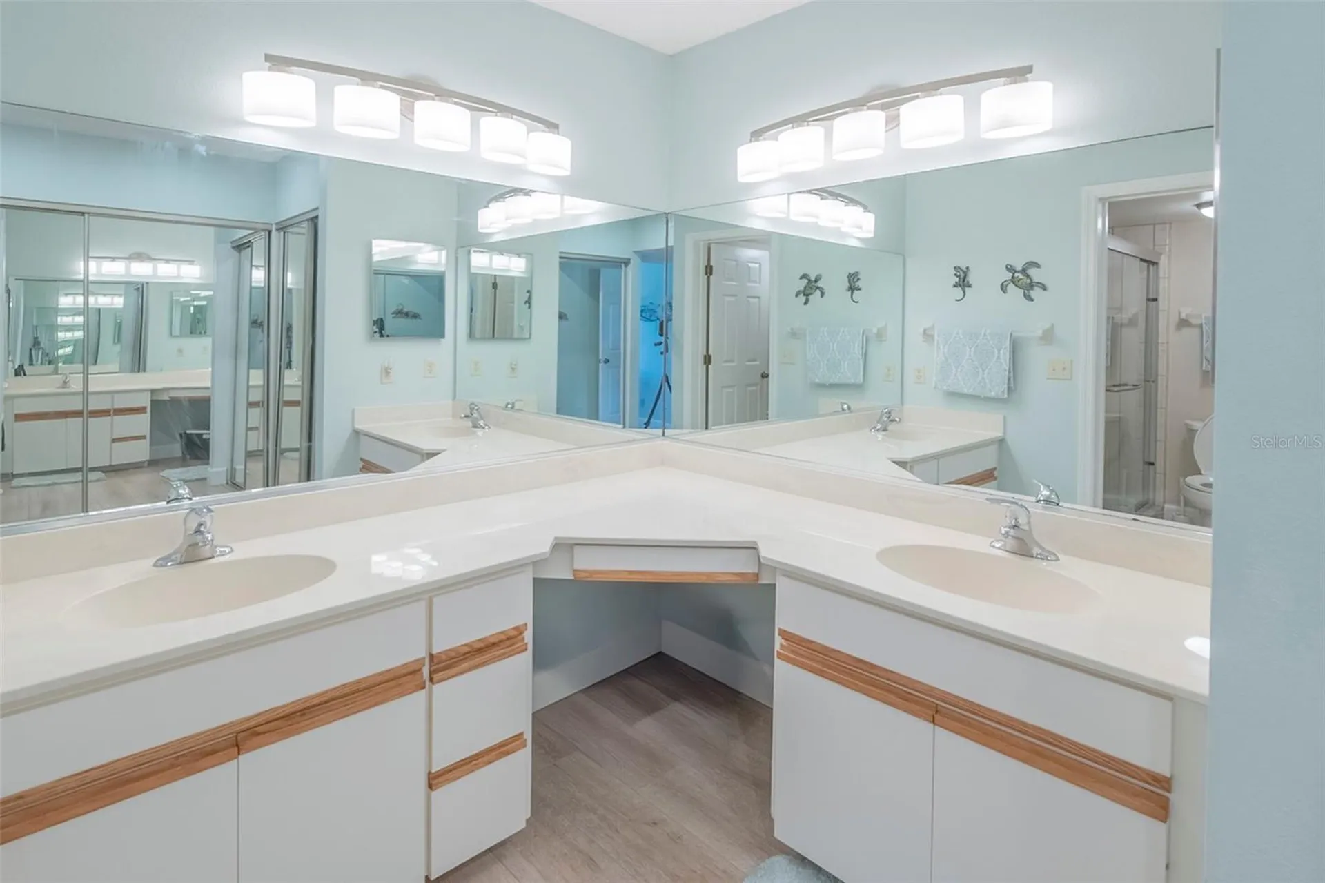 425 Cerromar Terrace Venice FL 34293