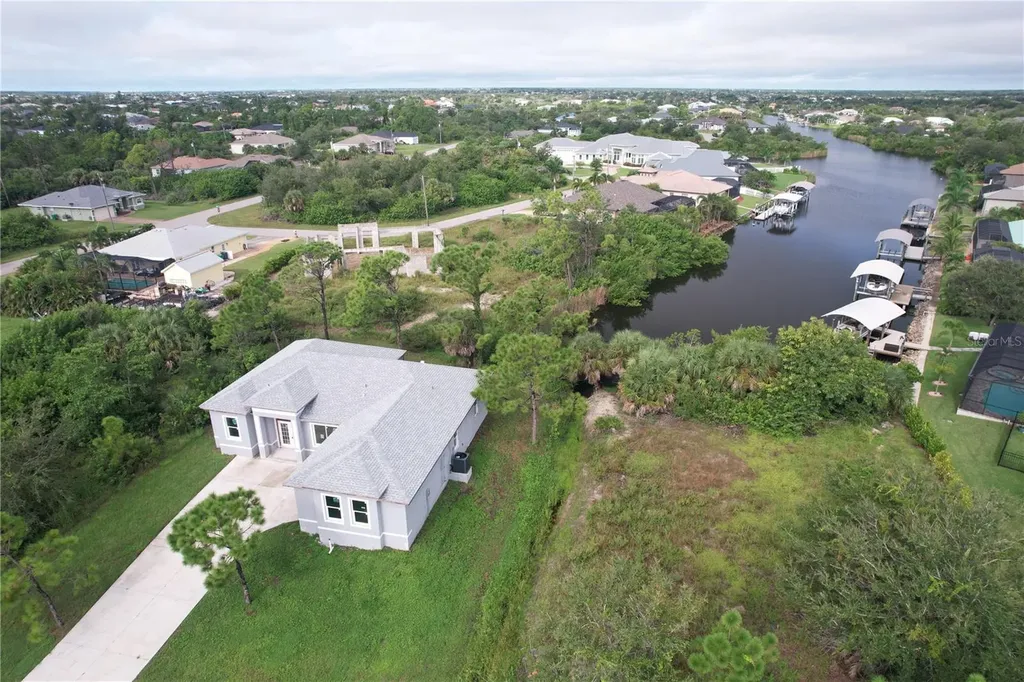 9555 Hallendale Drive Port Charlotte FL 33981