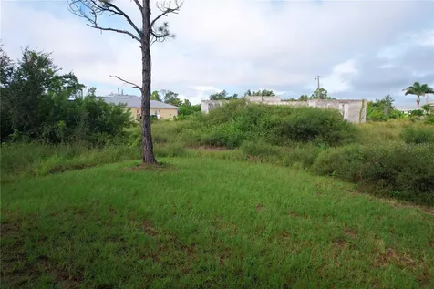 9555 Hallendale Drive Port Charlotte FL 33981