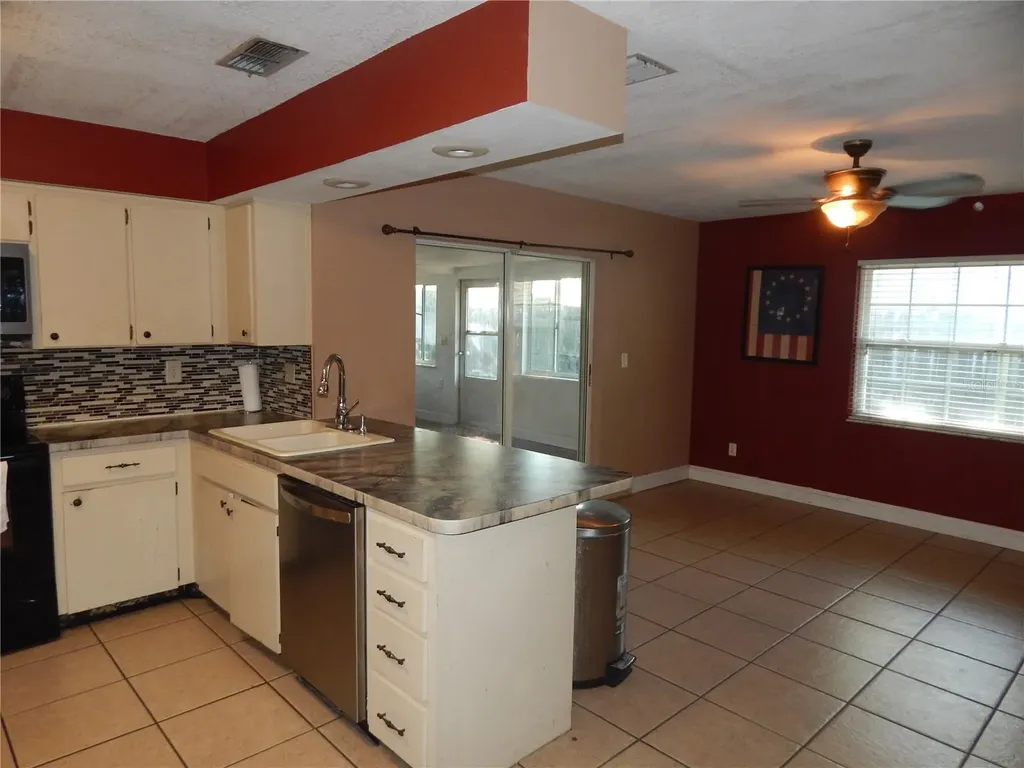 39414 8th Avenue Zephyrhills FL 33542