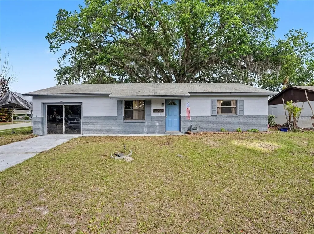 1214 Cherokee Court Kissimmee FL 34744