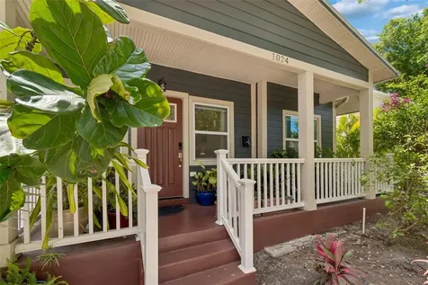 1024 16th Avenue N St Petersburg FL 33704