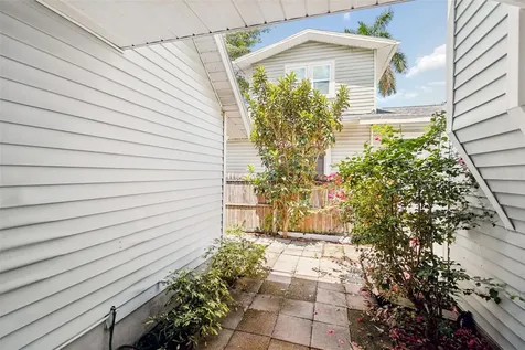 1003 W Horatio Street Tampa FL 33606